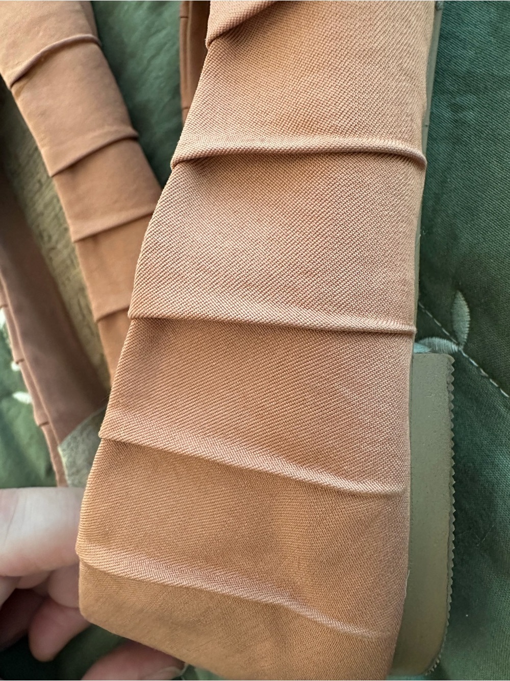 Size 10 - Women's Ballet Flats in Peachy Coral Pleated Fabric - Picture 10 of 10